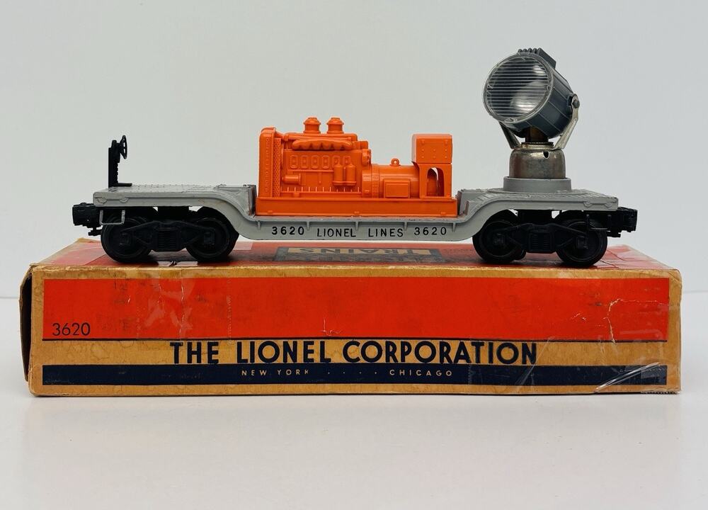 Lionel Postwar Operating Rotating Searchlight Car 3620 Working w/ Original Box